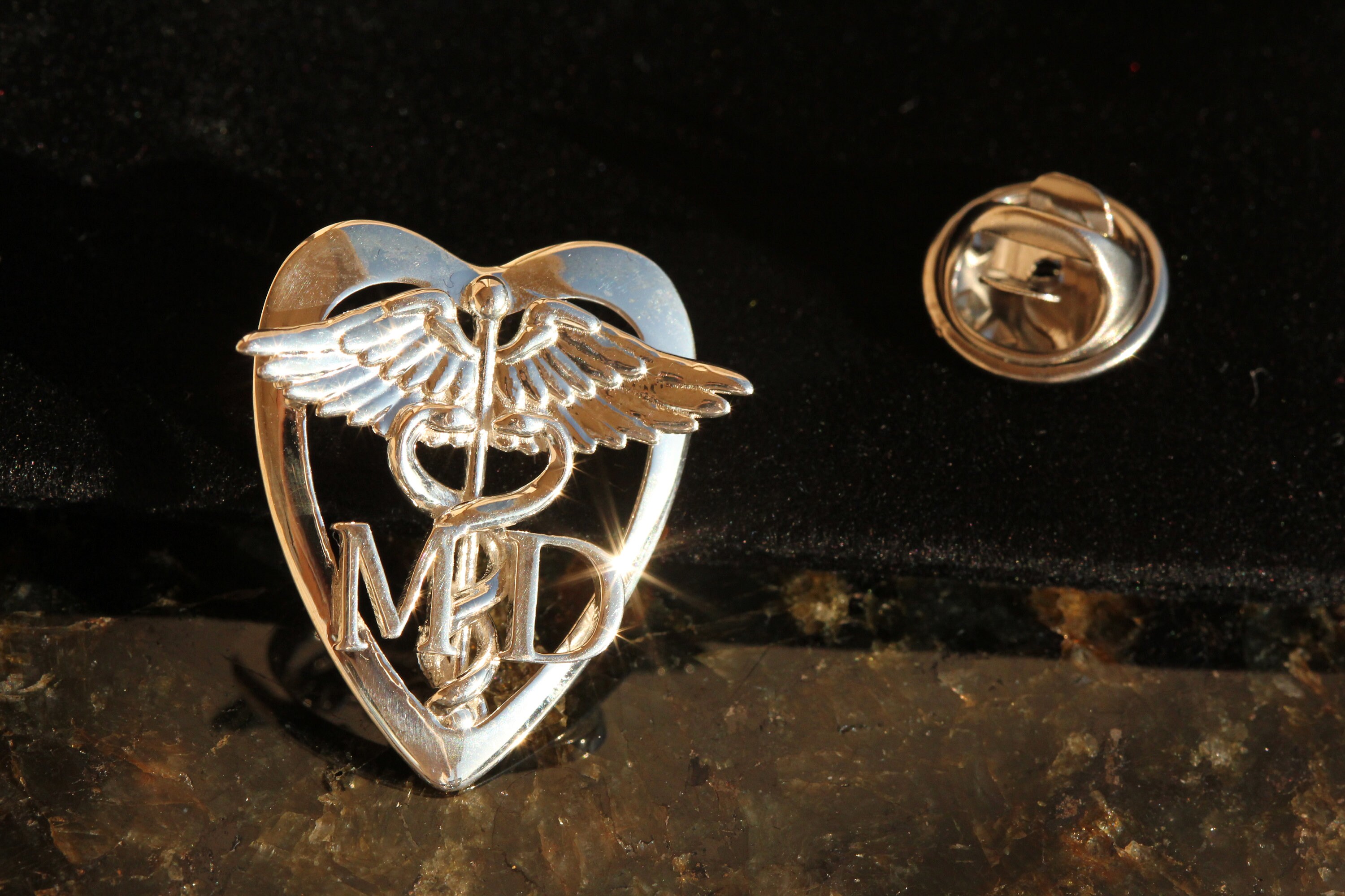 Medical Label Pin Medical Symbol MD Heart Lapel Pin, Staff of Hermes, Caduceus Medical ...
