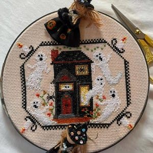 PDF, Ghostly Home, Haunted home, Ghosts, Haunted house, Cross stitch pattern, Haunted, PDF