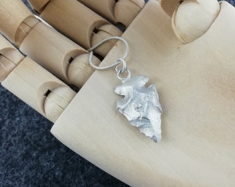 Beautiful necklace with a Stone Age arrowhead made of 925 silver