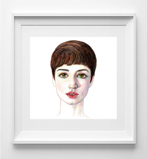 Vibrant Green-Eyed Girl Portrait - Realistic Colored Pencil Drawing, Contemporary Wall Art 30x30cm