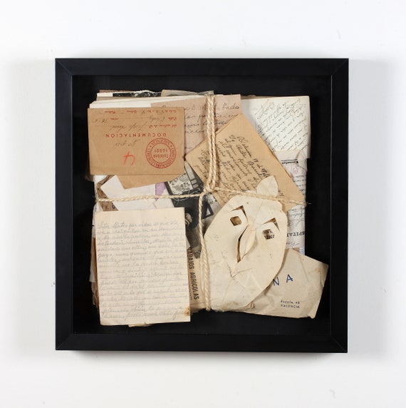 Collage CORRESPONDENCE. Work made with letters, photos and original documents of the protagonists of the story.
