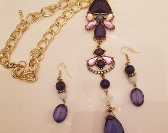 Two piece Purple and Lavender Necklace and a pair of Earrings (SKU #UVF2PP122 )