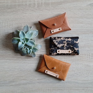 Personalisiertes Braunes Leder Kartenetui / Personalisiertes Braunes Briefumschlag Kartenetui / Braunes Leder Visitenkarten etui / Echtes Leder