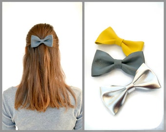 Gray leather hair bow / Leather bow clip / Hair accessories for children / Gray genuine leather / Christmas gift