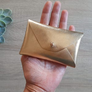 Porta biglietti da visita in pelle dorata / Porta biglietti da visita in busta dorata personalizzato / Porta biglietti da visita in pelle dorata / Vera pelle / Regalo di Natale