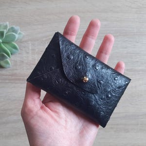 Zwart leren kaartetui met struisvogelpatroon / Gepersonaliseerde zwarte kaarthouder envelop / Zwart leren visitekaartjesetui / Echt leer