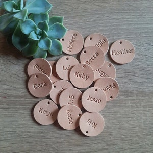 Round personalized leather tag / Custom leather label / Custom leather name tag / Gift name tag / Genuine leather