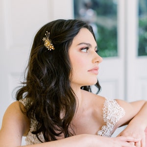 SOLANGE - starry celestial art deco bridal hair clip, bohemian star wedding hair comb