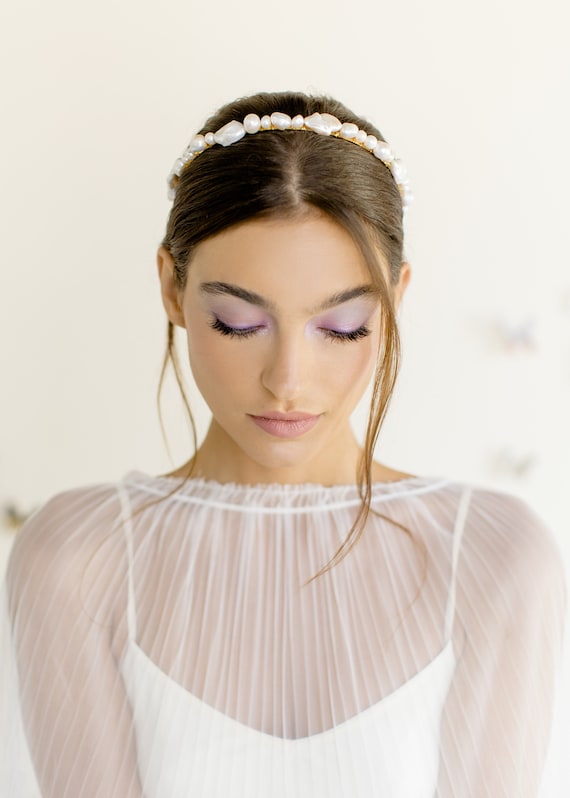 MILLIE - Modern Minimalist Pearl Wedding Headband, Simple  display picture 3