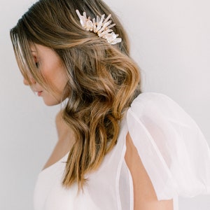 CYNTHIA feather inspired quartz bridal comb, bohemian ethereal pearl rose wedding hairpiece image 4