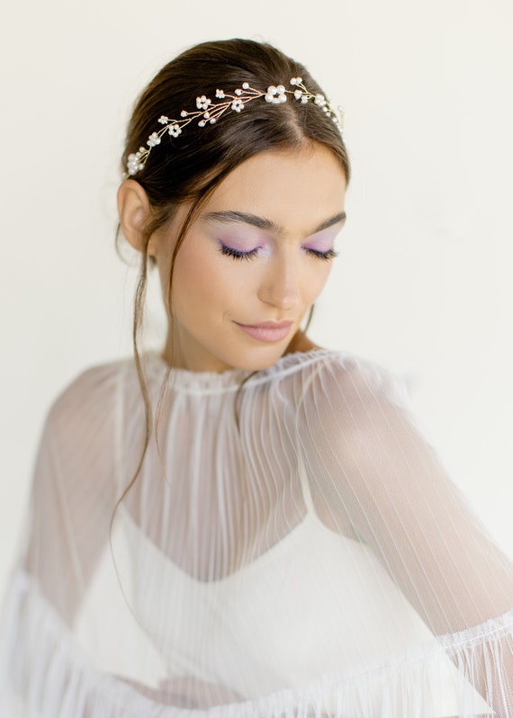 MARA - Bohemian Delicate Pearl Floral Wedding Hair Vine  display picture 1