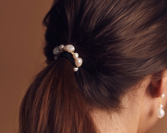 SAWYER - classic simple minimalist pearl bridal ponytail holder