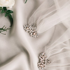 LEILA Glamorous Art Deco Crystal Adorned Draped Bridal Veil, Glam ...