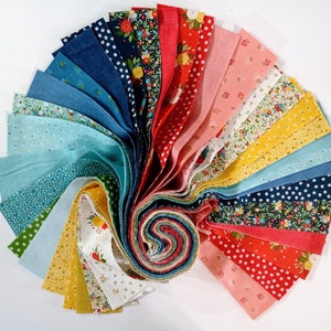 Peut inclure: Un ensemble de chutes de tissu de différentes couleurs et motifs, notamment bleu, jaune, rouge et blanc. Les chutes de tissu sont disposées en cercle, les extrémités des bandes de tissu se chevauchant pour créer un effet de superposition.