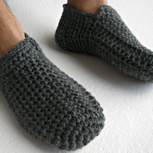 Crochet Slippers, Gray Slippers, Warm Slippers, Slipper Socks, Home Shoes, Mens Loafers, Men Accessories, Gifts for Dad, Mens Gift