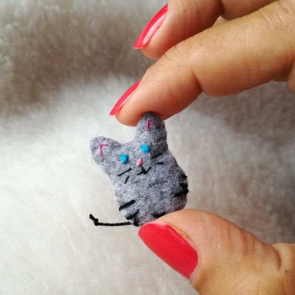 Miniature kitten, small felt cat, mini felt cat miniatures animal dollhouses Felt