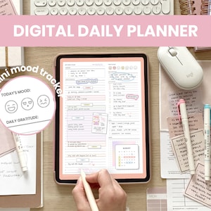 Peut inclure: Une application de planificateur quotidien numérique sur une tablette avec une bordure rose. L'écran affiche un calendrier, une liste de tâches et un suivi de l'humeur. La tablette est sur un bureau en bois avec une souris blanche, des stylos et des notes adhésives.