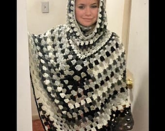 Poncho mit Kapuze (nur Häkelanleitung)