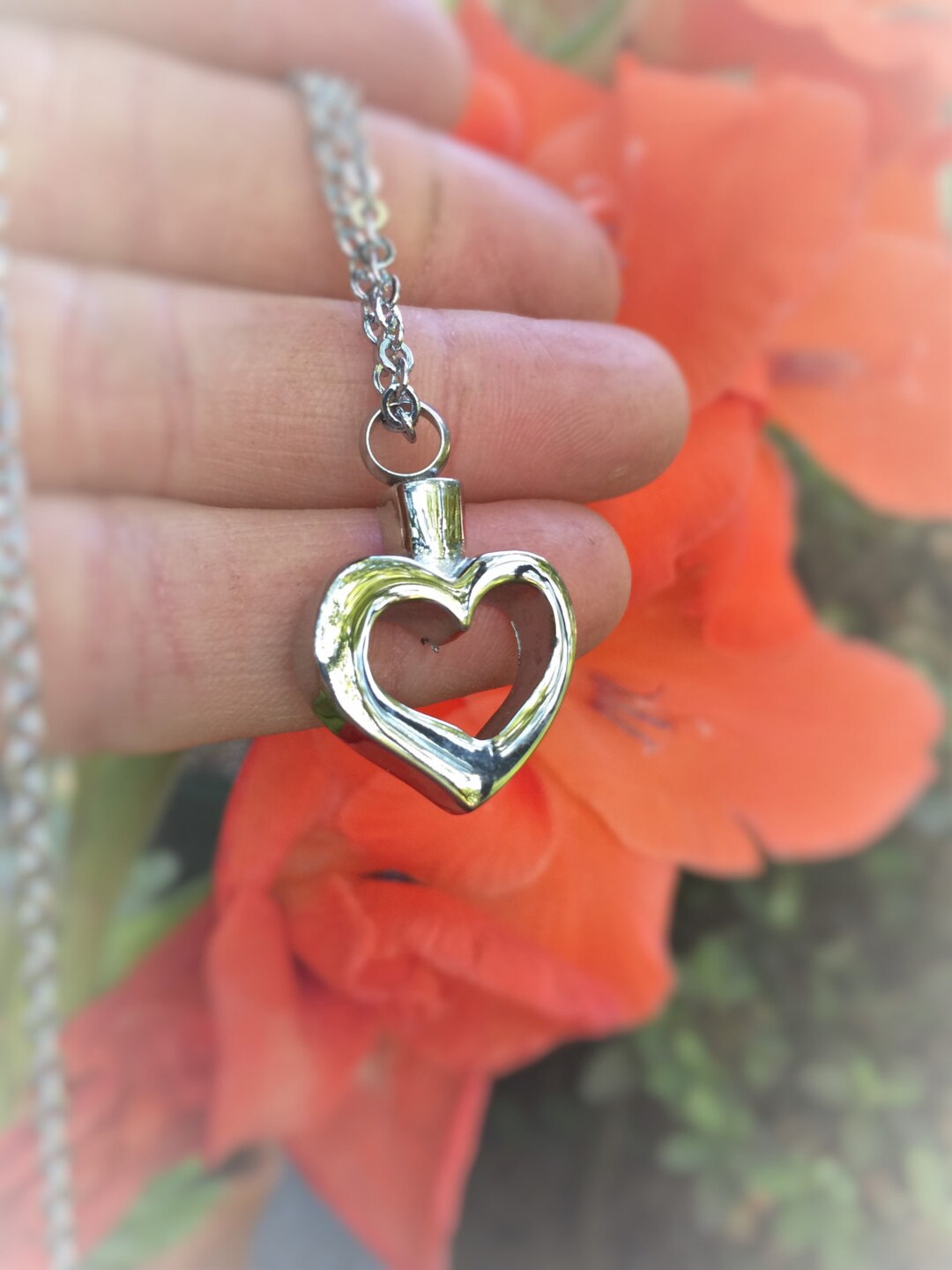 Urn Necklace Stylish Silver Stainless Steel Heart Cremation Pendant Ashes Necklace Cremation