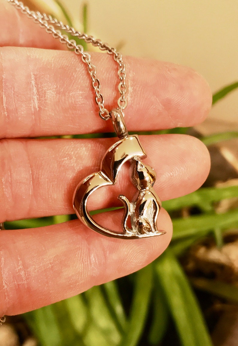 Disney cremation jewelry discount