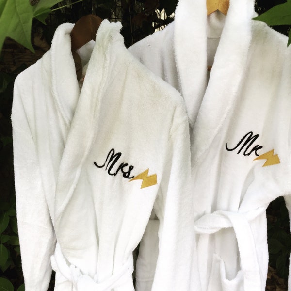 Personalized Terry Bathrobes/Adults Bathrobe/Customized Robes/Gifts for Mother’s day,Birthday,Wedding,Anniversary/Unisex Embroidered Robes