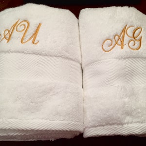Personalized Large Size Bath Towel/Monogrammed Towels/Embroidered Bath Towels/Personalized Gifts/Birthday/Mothers Day/Bridesmaid/Anniversary
