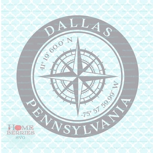 Dallas Pennsylvania Heimat Breite Längengrad Heimatstadt Koordinaten Kompass Rose PA Nautische Lage svg dxf eps ai png geschnitten Dateien