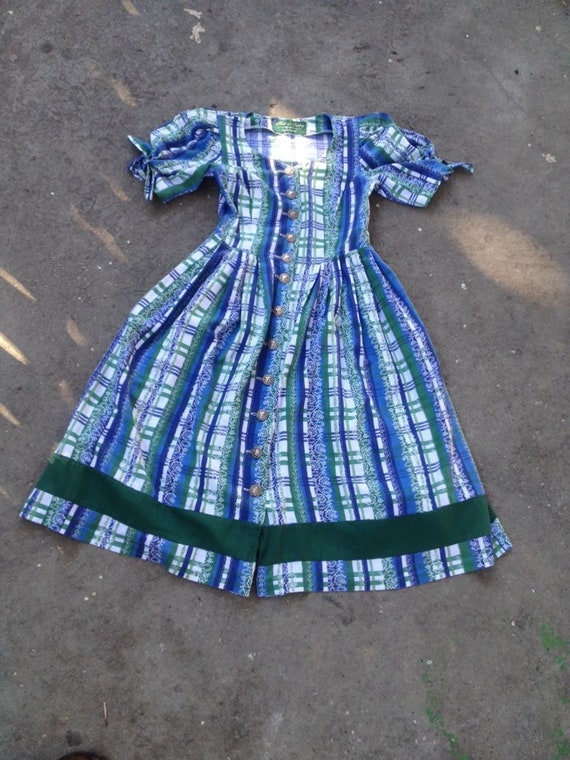 Vintage dirndl dress 80s does 50s Austrian