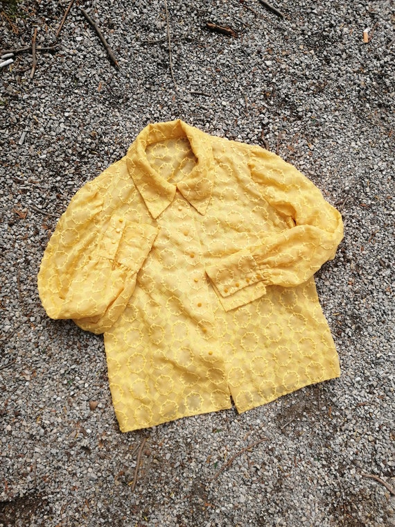 Vintage 50s 1950s 60s blouse shirt yellow