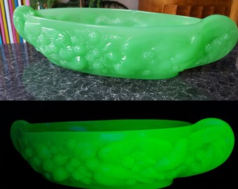 Pin Dish To Enjoy High Reputation In The International Market Art Glass Art Deco Sowerby Green Frosted Glass Large Vanity/dressing Table Tray