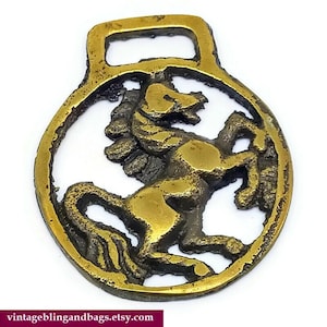 52x43mm miniature vintage horse brass, vintage miniature horse brass, ornamental horse brass, English horse brass, cottagecore horse brass