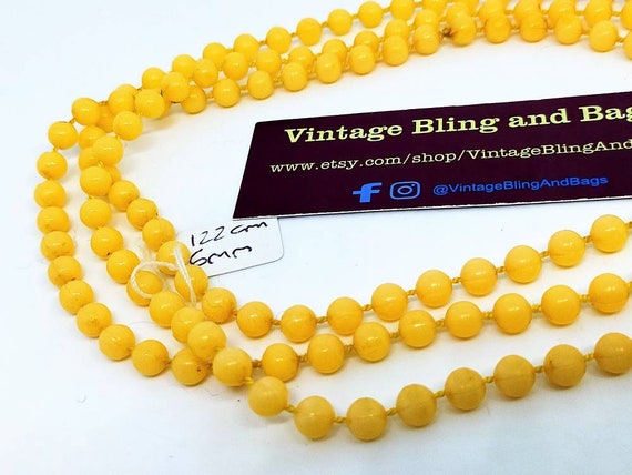 122cm 6mm vintage 1980s necklace, plastic necklace
