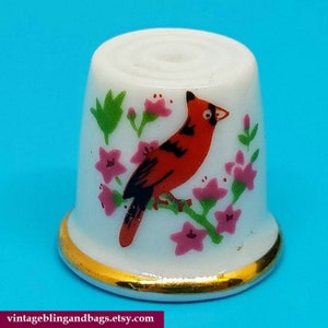 Vintage red cardinal thimble, vintage thimble, vintage wild bird thimble, vintage wildlife thimble, vintage wild bird collectable thimble