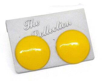 15mm BRIGHT YELLOW 1980s earrings, vintage yellow earrings, 1980s earrings, vintage plastic earrings, yellow plastic studs,  gift for her