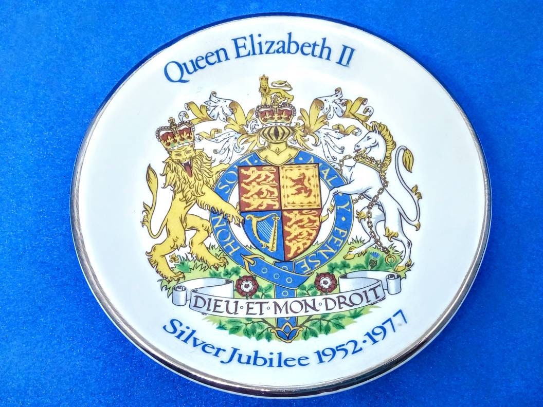 Image of 112mm 1977 Silver Jubilee Pin Dish, Woods & Sons Queen Elizabeth Ii Souvenir, Vintage Royal Memorabilia, Vintage Trinket Dish