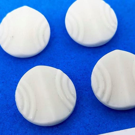 6 18mm unused 1930s vintage white buttons, vintage white glass buttons, glass buttons, art deco glass buttons, sewing notions, haberdashery
