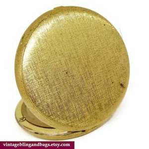 1950s Vintage powder compact, EMRICH vintage engine turned compact, powder compact mirror, vintage pocket mirror, vintage make up mirror