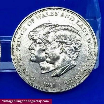 1981年 ウェールズの王子とダイアナ妃 記念硬貨 ロイヤルミントケース付き 1981年チャールズ皇太子とダイアナ妃結婚記念クラウンコイン ロイヤル