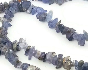 94cm 1980s Vintage Iolite chip necklace, purple necklace, 1980s semiprecious necklace, lolite purple bead necklace, vintage purple necklace