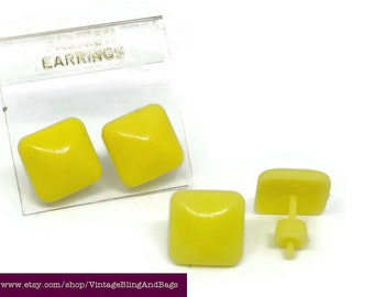 11mm vintage 1980s lemon yellow square earrings, small yellow earrings, 1980s earrings, vintage plastic earrings, yellow stud, gift for her
