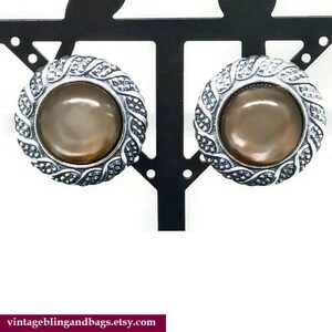 3cm 1980s vintage brown clip on earrings, 1980s clip on earrings, Elizabeth Creation 1980s earrings, vintage brown earrings, gift for her