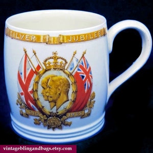86mm Antique 1935 King George V silver jubilee mug, vintage royal memorabilia, silver jubilee mug, antique royal memorabilia George V mug #3