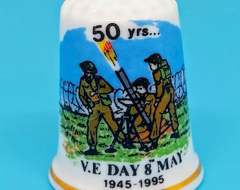 1995 50-årsjubileum för VE-dagen fingerborg, vintage Birchcroft fingerborg, militär fingerborg, VE-dagen samlarfingerborg, Kina-fingerborg från 1990-talet