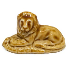 Vintage wade lion Whimsey, Wade Whimsey lion ornament, Wade lion knick knack, vintage Whimsies, vintage wild cat ornament, ceramic lion