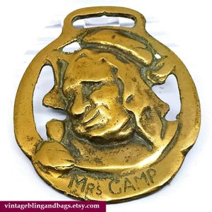 88x77mm vintage Charles Dickens character horse brass, Mrs Gamp from Martin Chuzzlewit horse brass, vintage horse brass, English literature