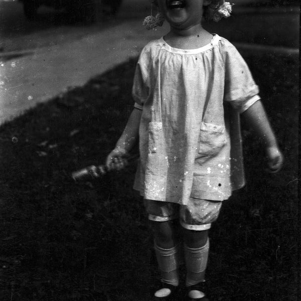 Smiling - Joyful Victorian Child - Little Girl -1920s