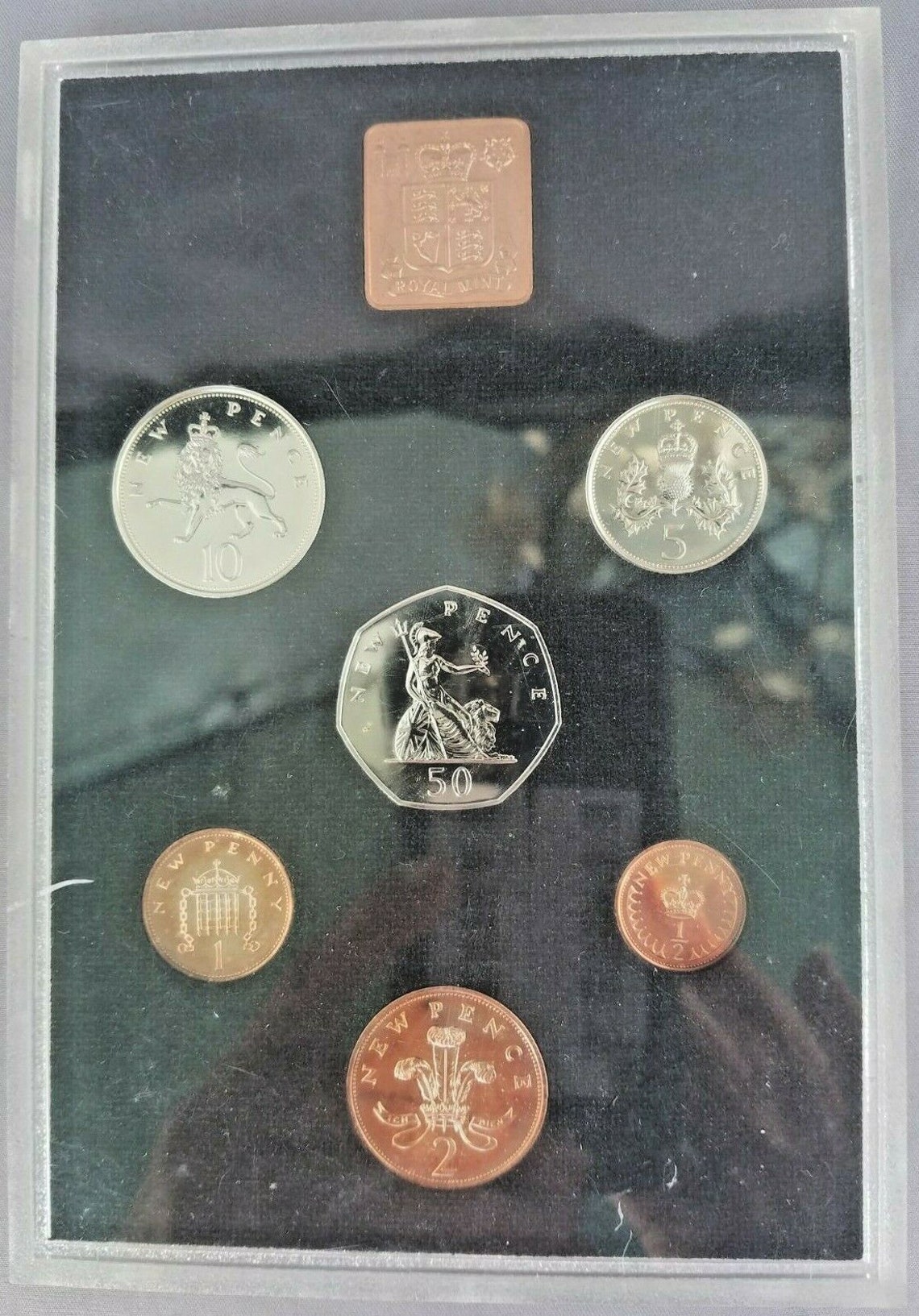 Elizabethr1971royalmint6coinset50105newpence2112new