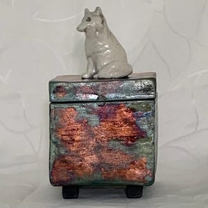 Raku / Ceramic Treasure / Keepsake Box - Snow Fox