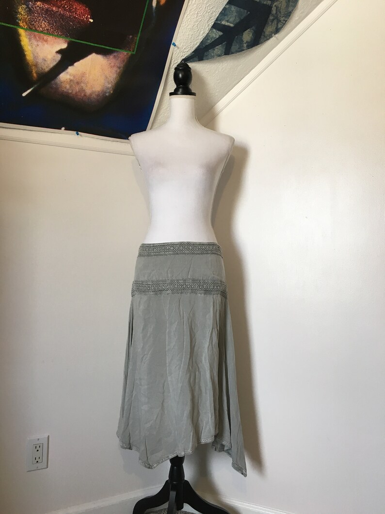 1990s Grey Asymmetrical Gypsy Mystic Hippie Boho Belly Dance Midi Skirt Summer Festival Indian Embroidered Handkerchief Hem Women/'s L
