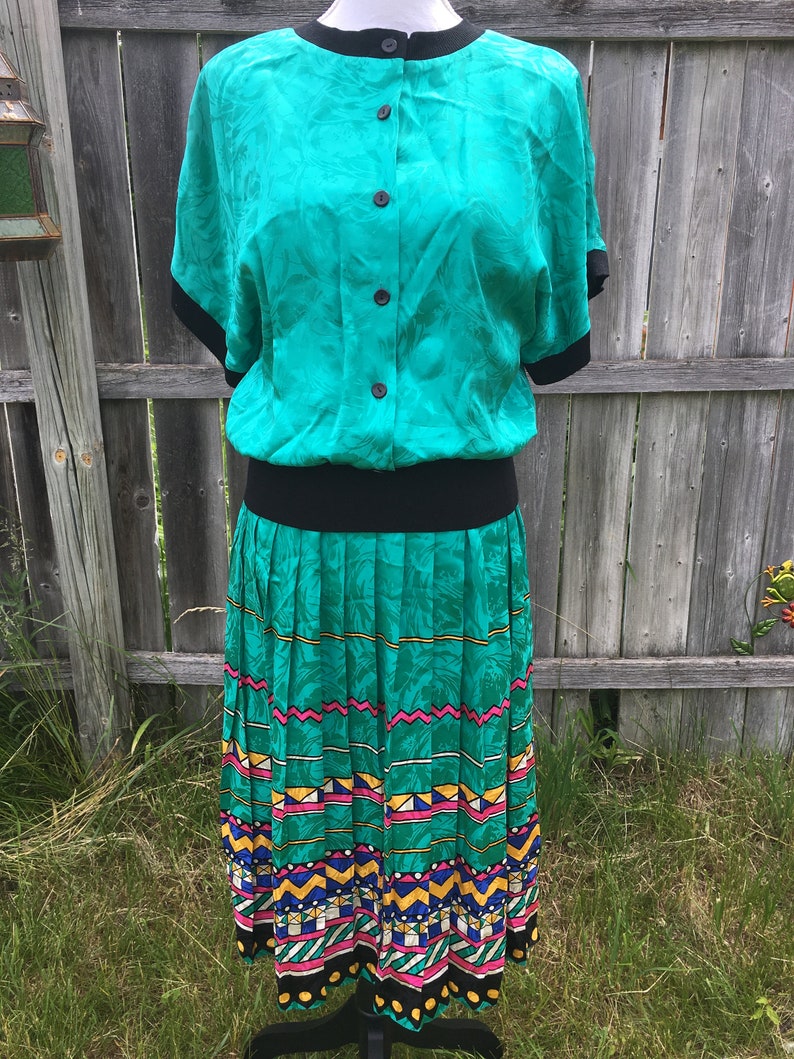 1970s Silk Pleated Shirt Dress Aztec Colorful Geometric Floral Summer Spring Chic Women/'s S-M